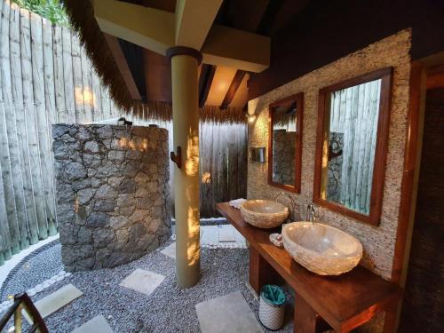 Villa de Charme - Outdoor bathroom